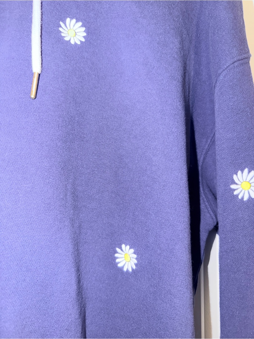 Free Assembly Women's Navy Daisy Embroidered Hoodie and Sweatpants 2pc Set - Picture 9 of 15